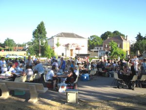 image de Soirée Barbecue, Fontaines musicales, le 10 juillet 2015
